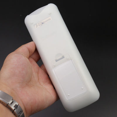 Dustproof Odorless TV Remote Protector , Multipurpose Silicone TV Remote Cover