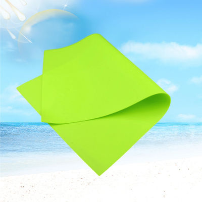 BPA Free Non Slip Silicone Rubber Sheet Foldable For Dining Table